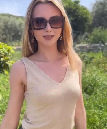 Underwear Donna